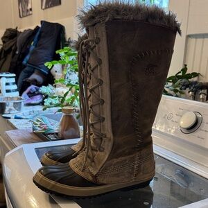 Sorel Women's Gray Cate The Great Lace-Up Winter Boots